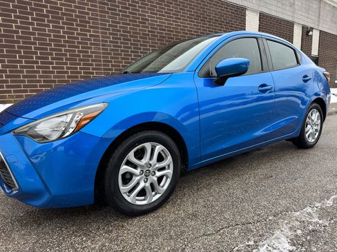 Used 2018 Toyota Yaris iA image 31