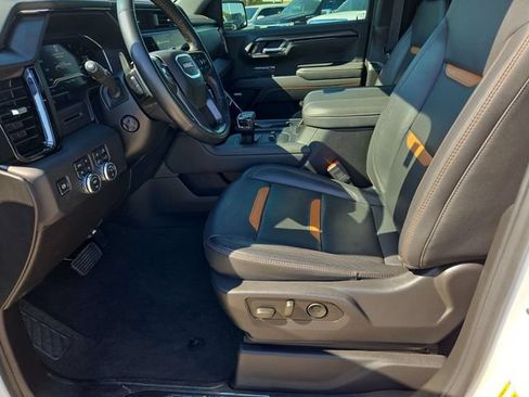Used 2025 GMC Sierra 1500 AT4 AWD/4WD image 18