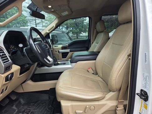 Used 2016 Ford F150 Lariat w/ Equipment Group 501A Mid AWD/4WD image 11