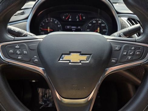 Used 2023 Chevrolet Malibu LT FWD image 31