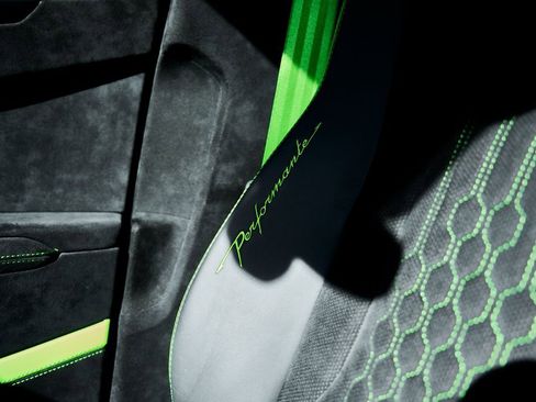 Used 2024 Lamborghini Urus Performante image 58