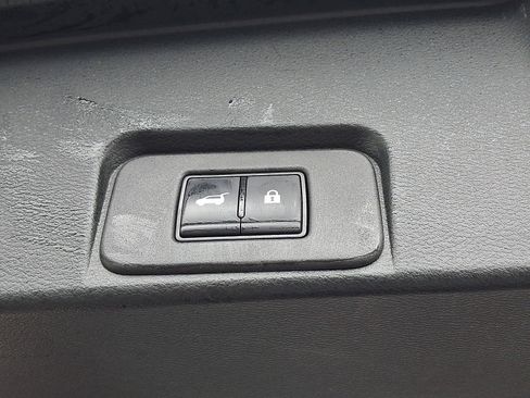 Certified 2023 Nissan Rogue Platinum w/ Platinum Premium Package AWD/4WD image 33