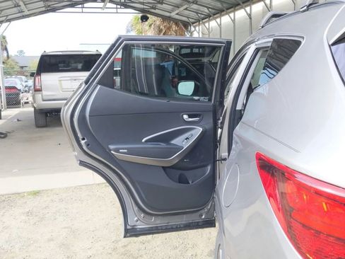 Used 2018 Hyundai Santa Fe Sport FWD image 29