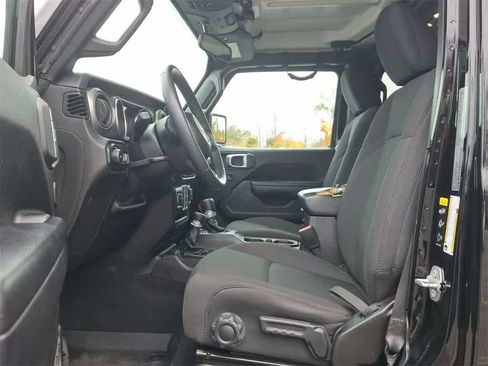 Used 2021 Jeep Wrangler Unlimited Sport image 17