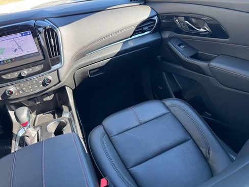 Used 2023 Chevrolet Traverse RS image 15