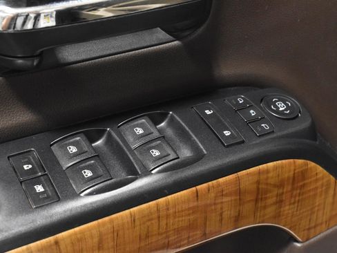 Used 2015 GMC Sierra 1500 SLT w/ SLT Preferred Package image 10