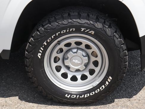 Used 2023 Chevrolet Colorado W/T w/ Safety Package image 33