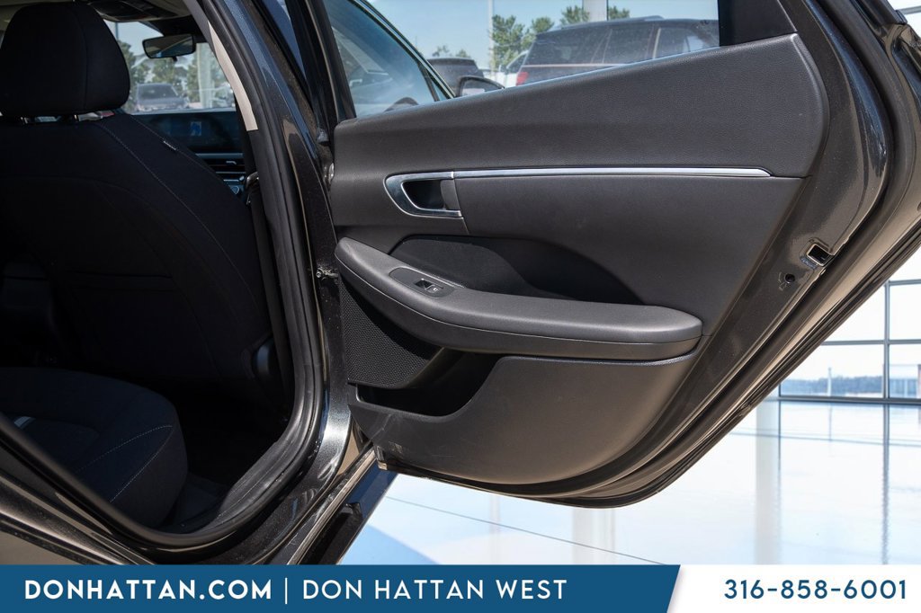 Used 2025 Hyundai Sonata SEL FWD image 22