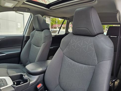 Certified 2024 Toyota RAV4 XLE w/ Convenience Package AWD/4WD image 20