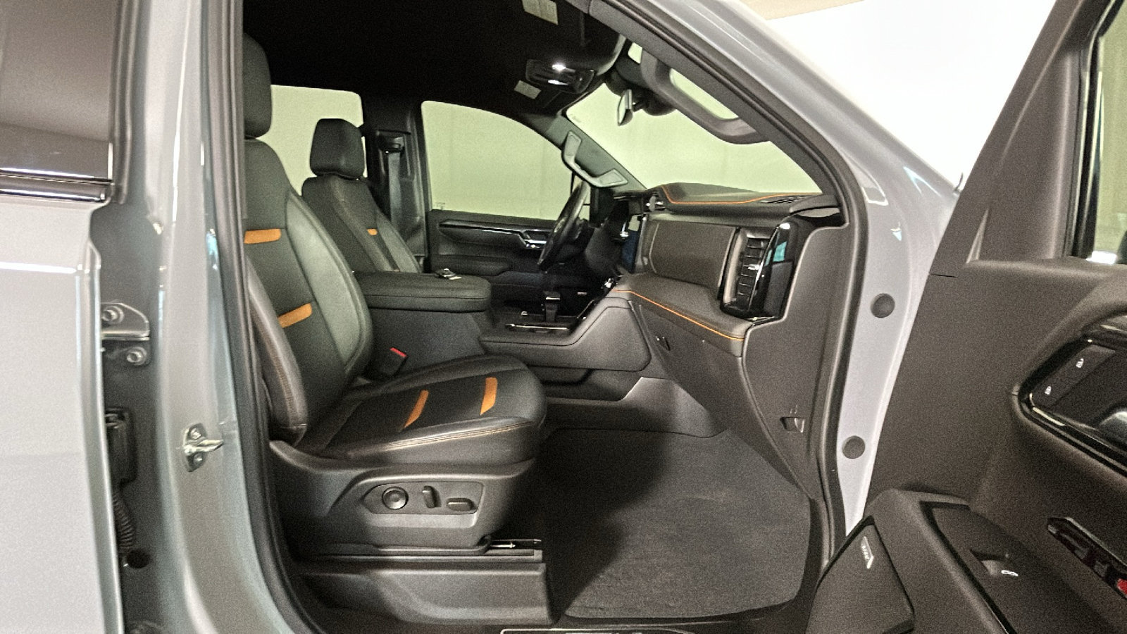 Used 2025 GMC Sierra 1500 AT4 AWD/4WD image 36
