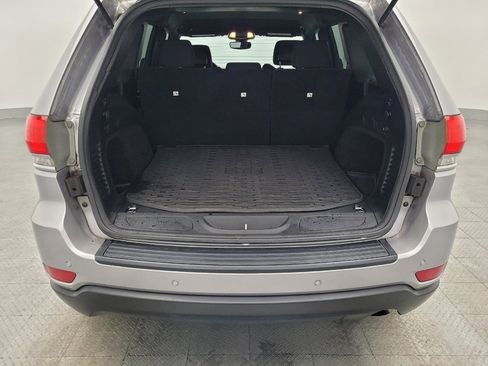 Used 2017 Jeep Grand Cherokee Laredo w/ Quick Order Package 2BE image 29