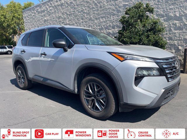 Used 2024 Nissan Rogue S FWD image 1