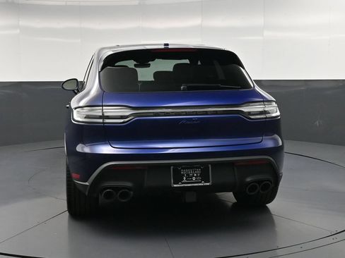 Certified 2026 Porsche Macan AWD/4WD image 7