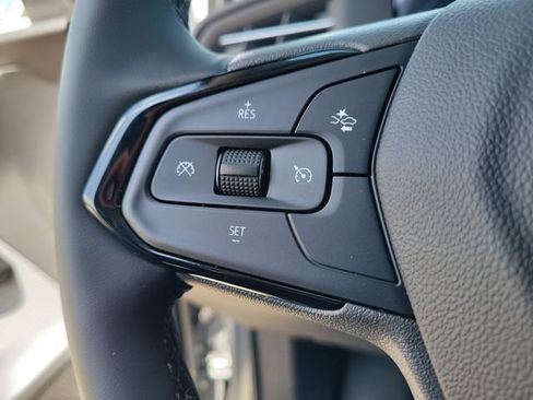 New 2027 Chevrolet Bolt LT w/ Comfort Package FWD image 21