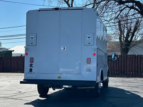 New 2024 Ford Transit 350 AWD w/ Interior Upgrade Package image 11