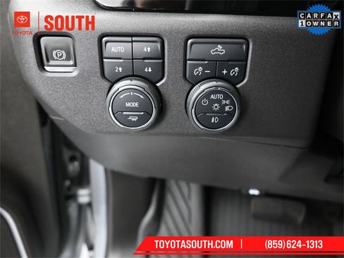 Used 2024 Chevrolet Silverado 1500 LT Trail Boss w/ Protection Package image 19