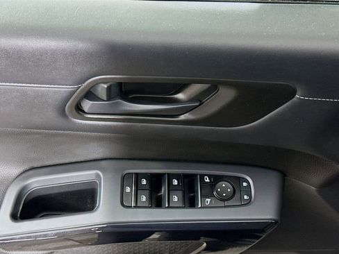 Certified 2023 Nissan Pathfinder S image 19