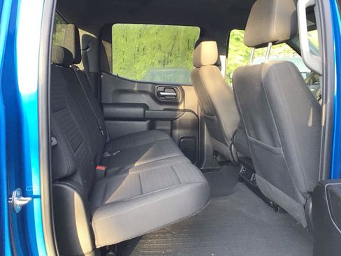 Used 2023 Chevrolet Silverado 1500 Custom w/ LPO, Dark Essentials Package RWD image 4