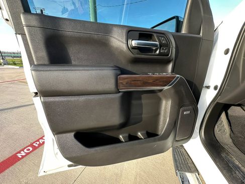 Used 2019 GMC Sierra 1500 SLT w/ SLT Premium Plus Package image 38