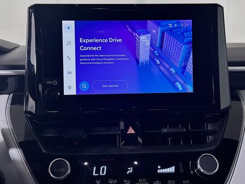 Used 2025 Toyota Corolla SE FWD image 24