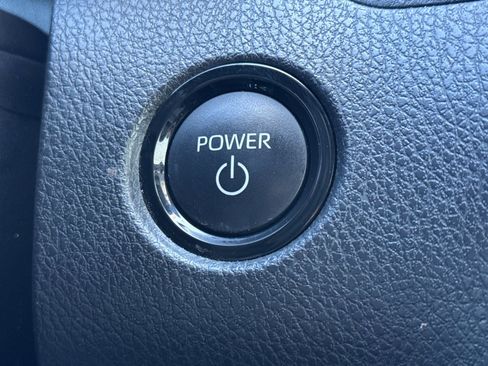 Used 2026 Toyota Camry SE FWD image 16