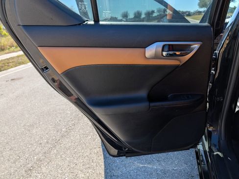 Used 2016 Lexus CT 200h image 13