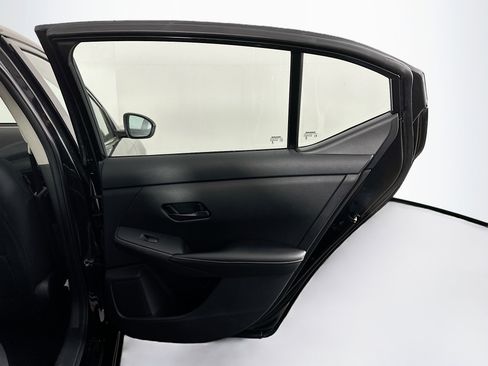 Used 2025 Nissan Sentra SV image 27