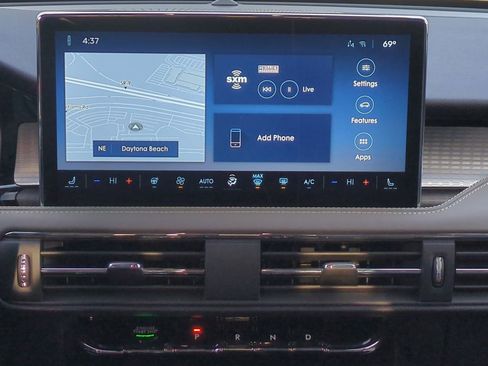 New 2026 Lincoln Corsair Premiere image 17