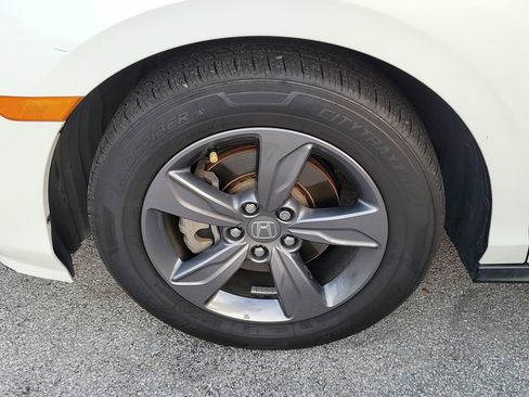 Used 2022 Honda Odyssey EX image 4