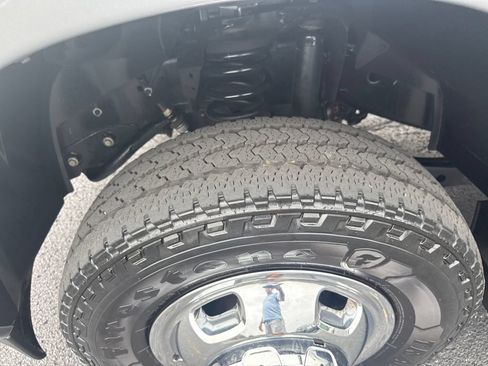 Used 2022 RAM 3500 Tradesman w/ Chrome Appearance Group AWD/4WD image 41