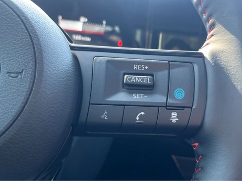 New 2025 Nissan Kicks SR image 17