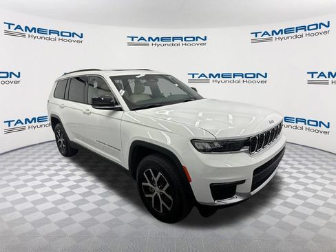 Used 2024 Jeep Grand Cherokee L Limited RWD image 7