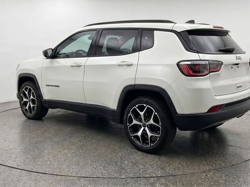 Used 2025 Jeep Compass Limited AWD/4WD image 6