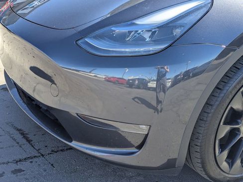 Used 2024 Tesla Model Y Long Range image 11