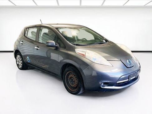 Used 2013 Nissan Leaf S w/ Eco Design Pkg FWD image 3