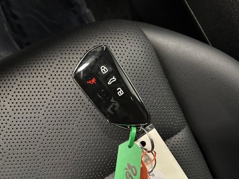 Used 2021 Volkswagen ID.4 Pro S w/ Gradient Package image 27