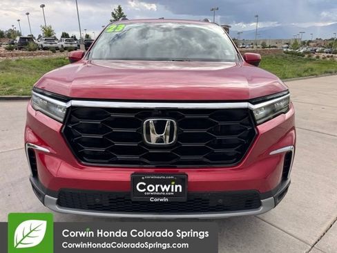 Used 2023 Honda Pilot Elite image 2