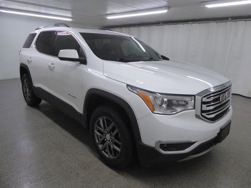 Used 2017 GMC Acadia SLT image 1