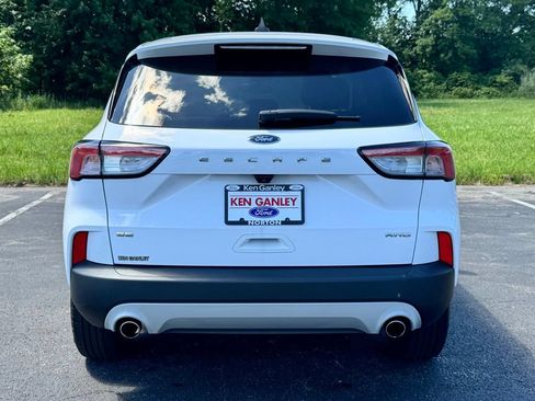Used 2021 Ford Escape SE w/ Cold Weather Package AWD/4WD image 9
