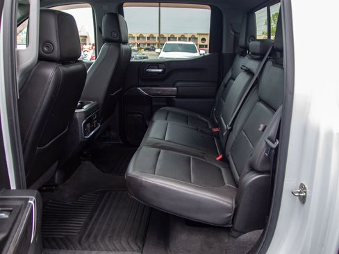 Used 2020 Chevrolet Silverado 1500 LTZ w/ LTZ Premium Package AWD/4WD image 25