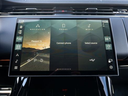 Certified 2025 Land Rover Range Rover Sport Dynamic SE image 22