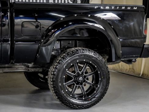 Used 2016 Ford F250 Platinum w/ FX4 Off-Road Package image 13