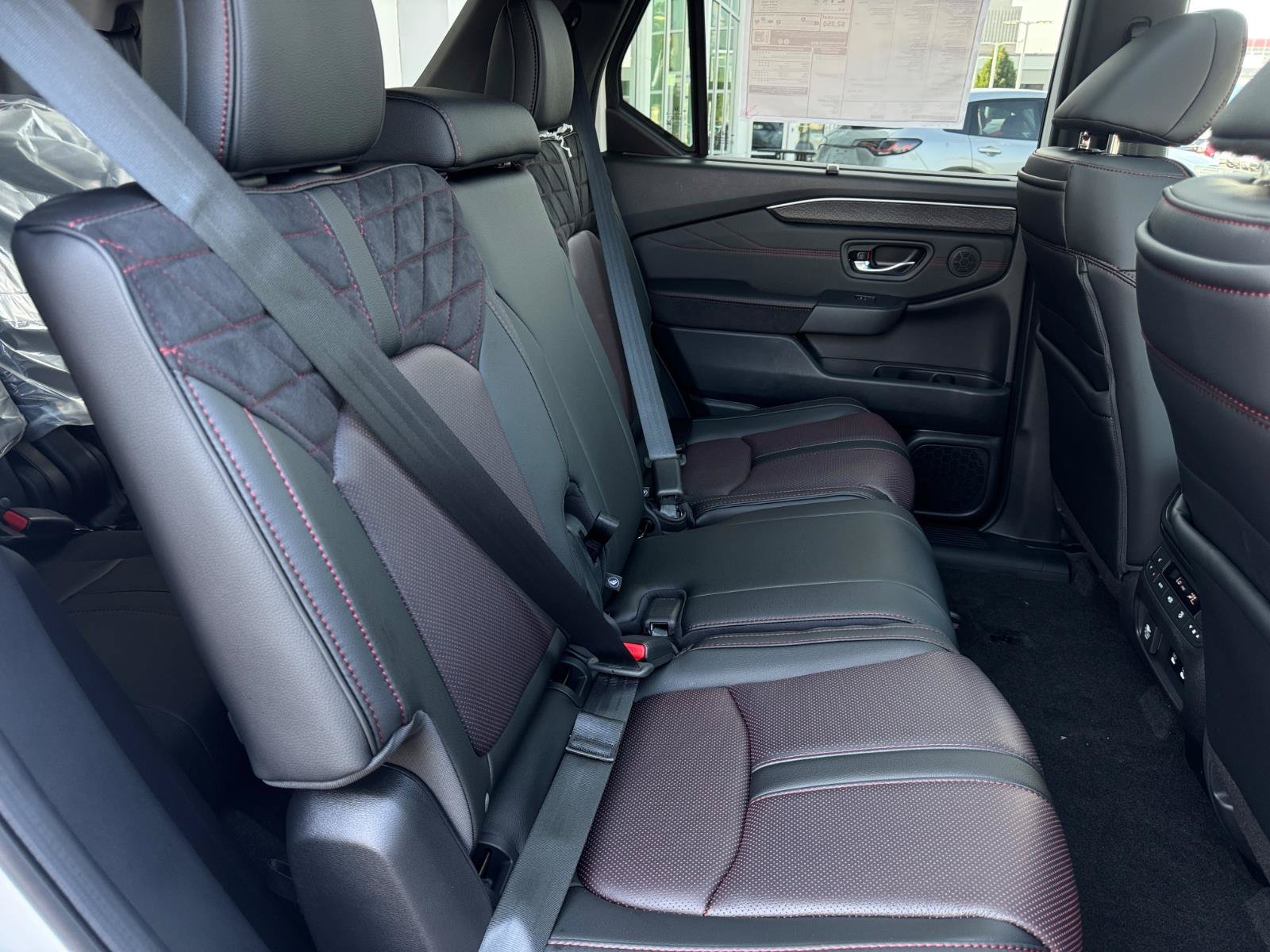 New 2026 Honda Pilot Black Edition image 10