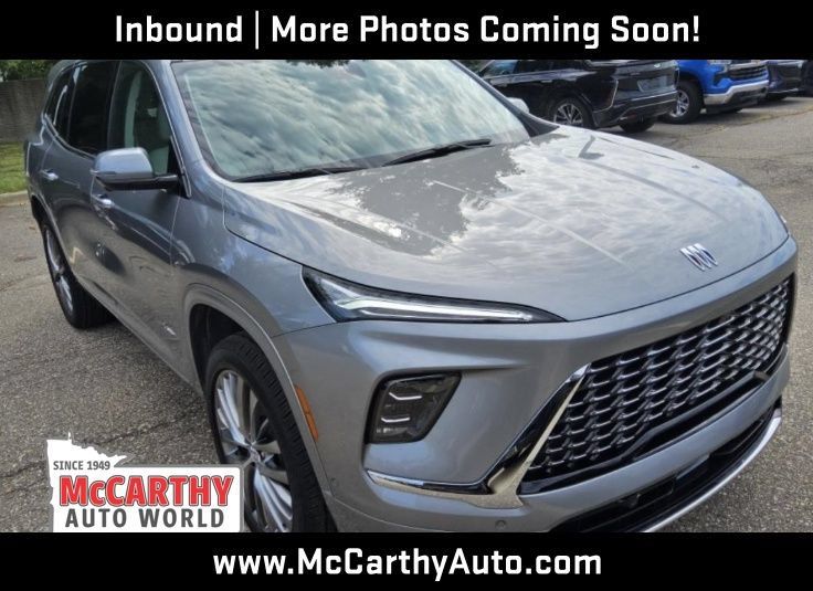 Used 2026 Buick Enclave Avenir AWD/4WD image 1