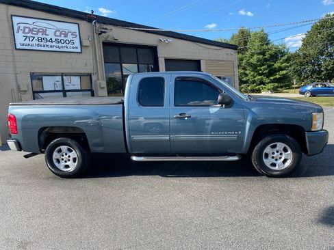 Used 2009 Chevrolet Silverado 1500 LT w/ Power Pack Plus AWD/4WD image 2