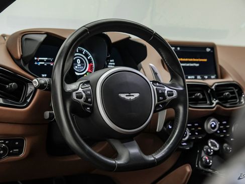 Used 2020 Aston Martin V8 Vantage Coupe RWD image 38