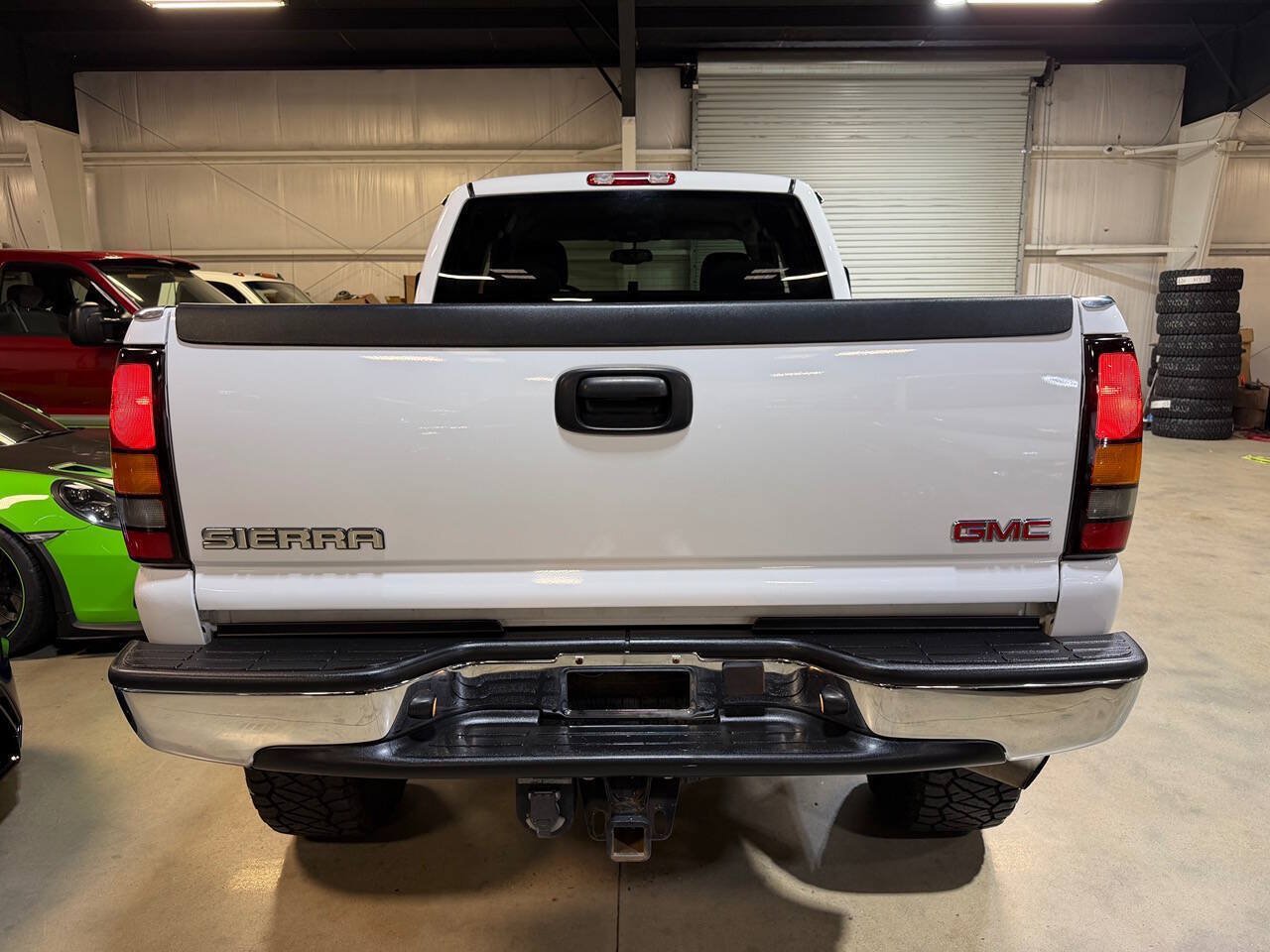 Used 2005 GMC Sierra 2500 SLT w/ Heavy-Duty Power Package AWD/4WD image 20
