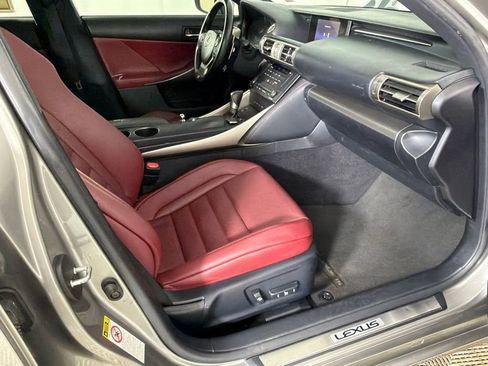 Used 2016 Lexus IS 200t w/ F Sport Package RWD image 12