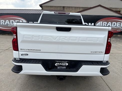 Used 2024 Chevrolet Silverado 1500 Custom image 6