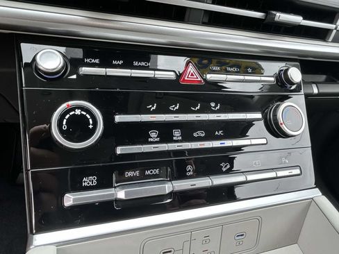 Certified 2026 Hyundai Santa Fe SE FWD image 18